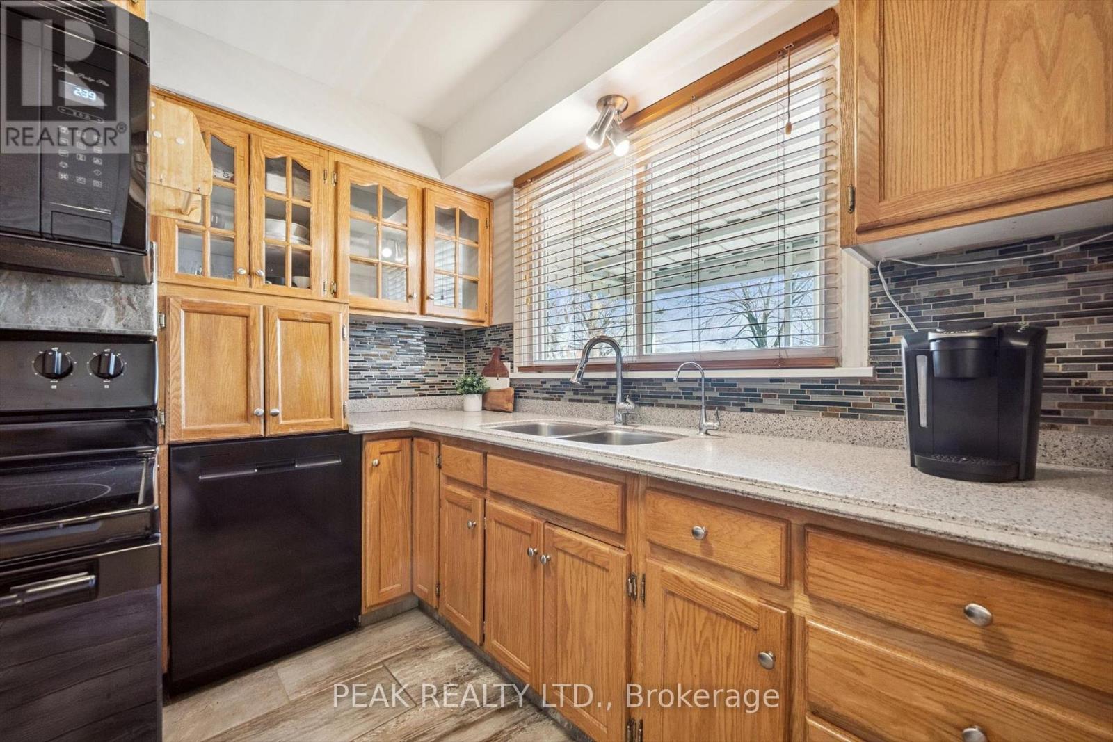 120 Lorraine Avenue, Waterloo, Ontario N2B 2N2 - Photo 13 - X13003178