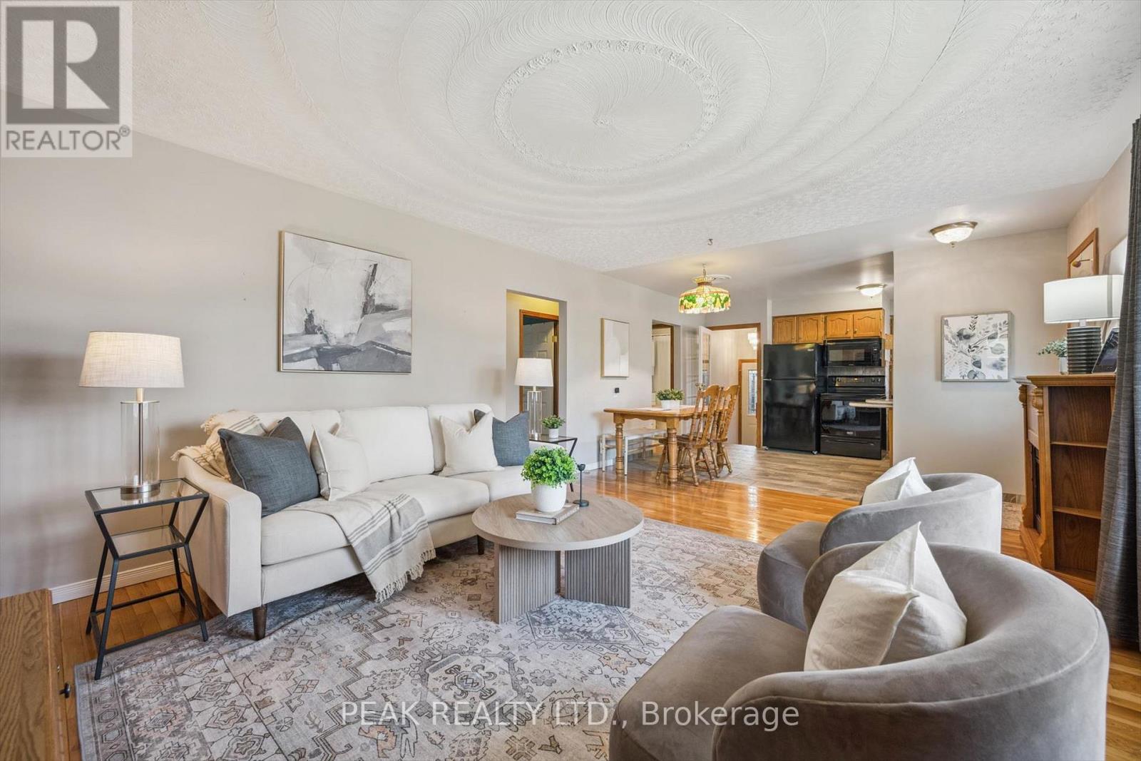 120 Lorraine Avenue, Waterloo, Ontario N2B 2N2 - Photo 8 - X13003178