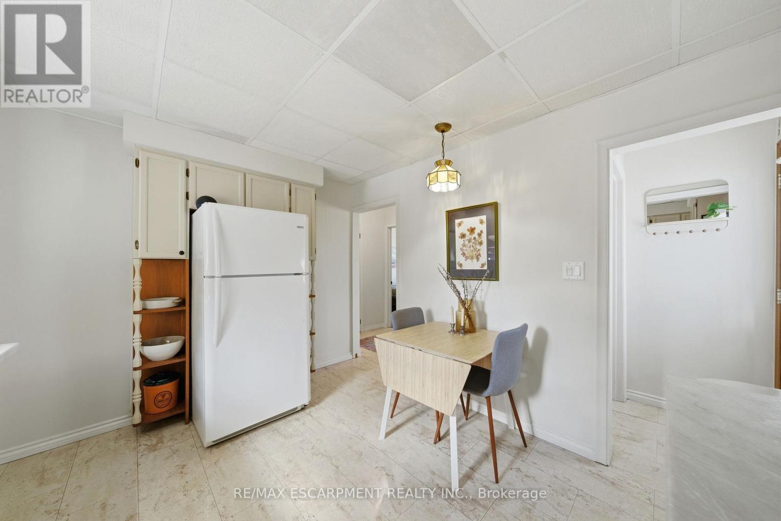 752 Ninth Avenue, Hamilton, Ontario  L8T 2A6 - Photo 4 - X13003186