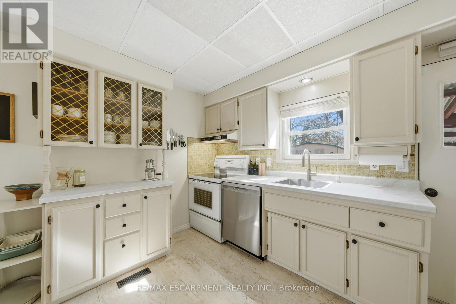 752 Ninth Avenue, Hamilton, Ontario  L8T 2A6 - Photo 6 - X13003186