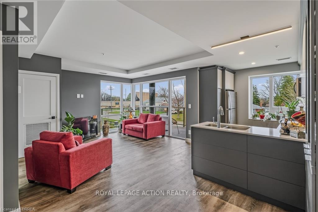 212 - 34 Norman Street, Brantford, Ontario  N3R 2Y1 - Photo 20 - X13003228