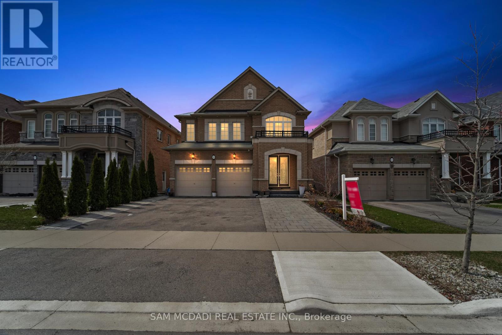 23 CHAUMONT DRIVE, Hamilton, Ontario