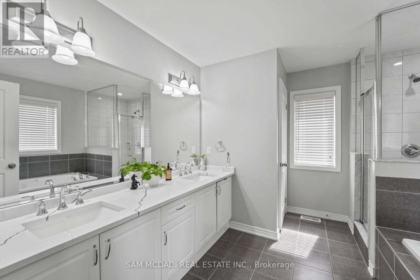 23 Chaumont Drive, Hamilton, Ontario  L8J 0J9 - Photo 24 - X13003256