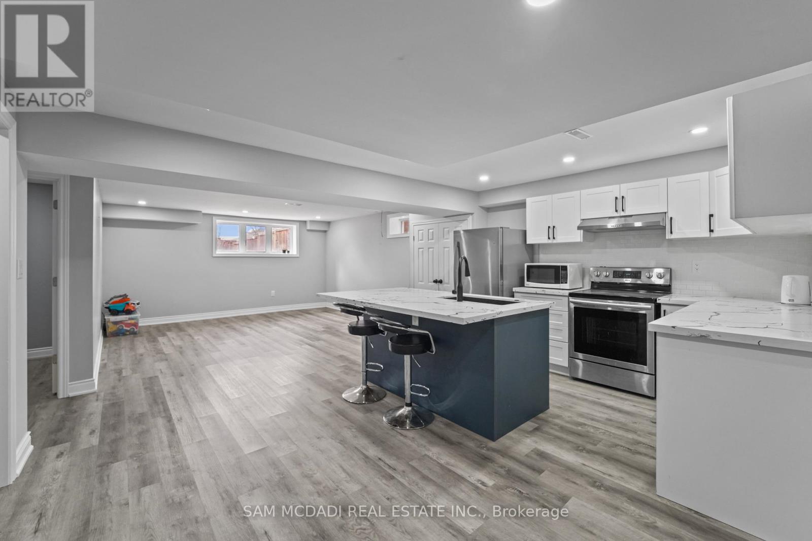 23 Chaumont Drive, Hamilton, Ontario  L8J 0J9 - Photo 34 - X13003256