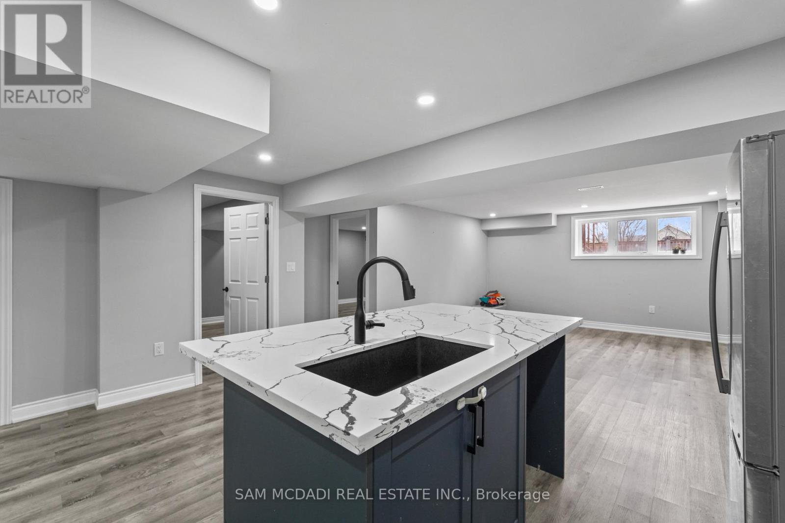 23 Chaumont Drive, Hamilton, Ontario  L8J 0J9 - Photo 37 - X13003256