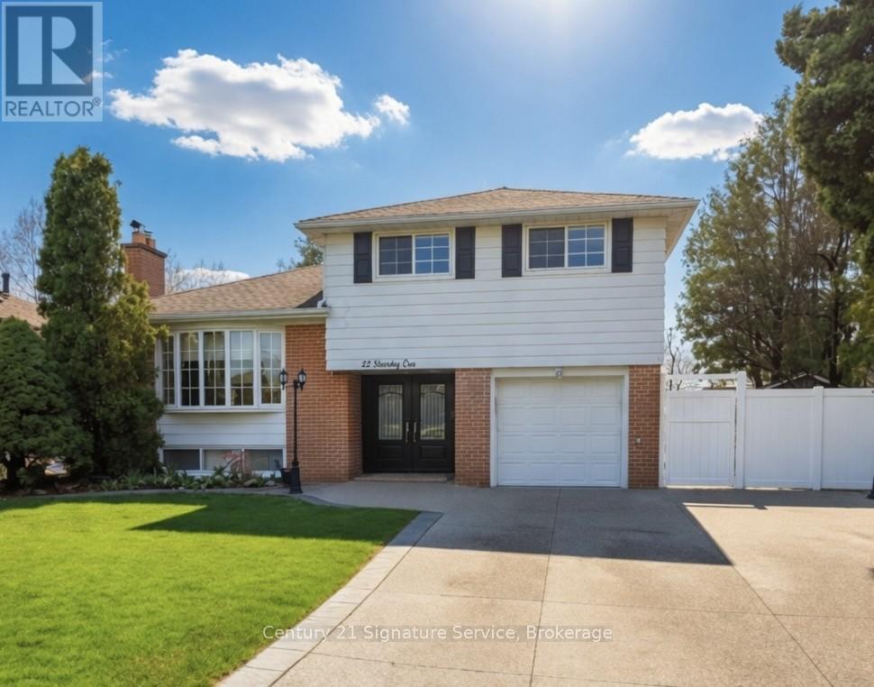 22 Staveley Crescent, Brampton, Ontario  L6W 2R9 - Photo 2 - W12724664