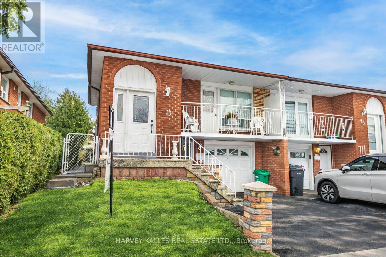 33 TOLTON DRIVE S, Brampton, Ontario