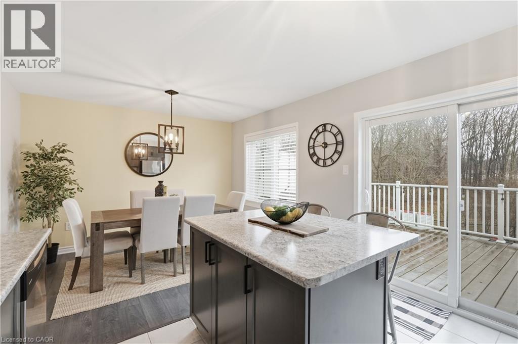 230 Avonsyde Boulevard Unit# 15, Waterdown, Ontario  L8B 1T9 - Photo 10 - 40821101