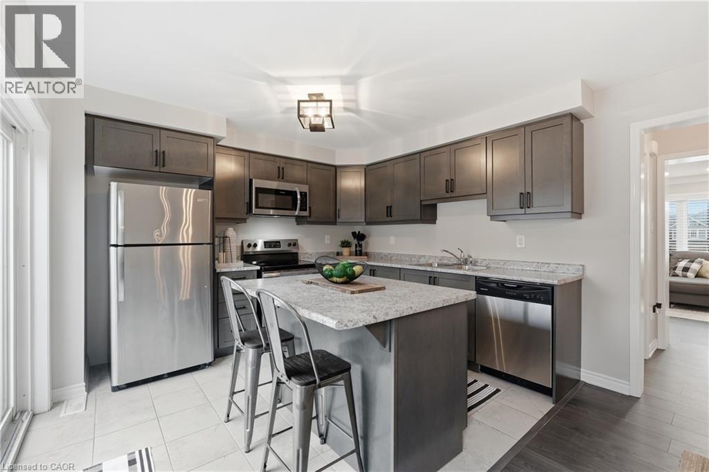 230 Avonsyde Boulevard Unit# 15, Waterdown, Ontario  L8B 1T9 - Photo 11 - 40821101