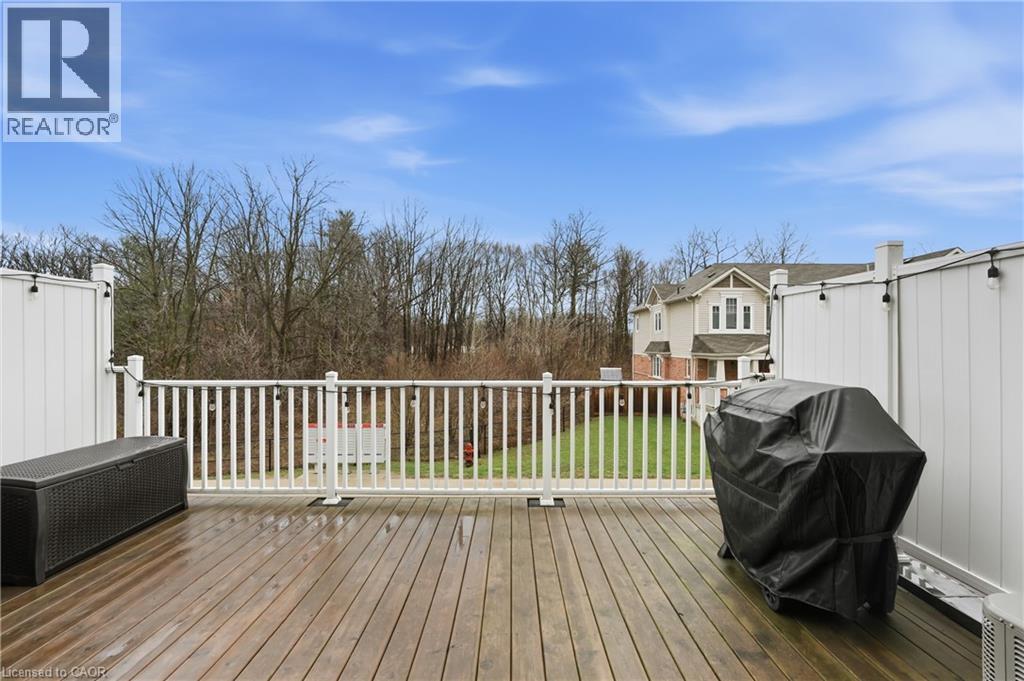 230 Avonsyde Boulevard Unit# 15, Waterdown, Ontario  L8B 1T9 - Photo 27 - 40821101