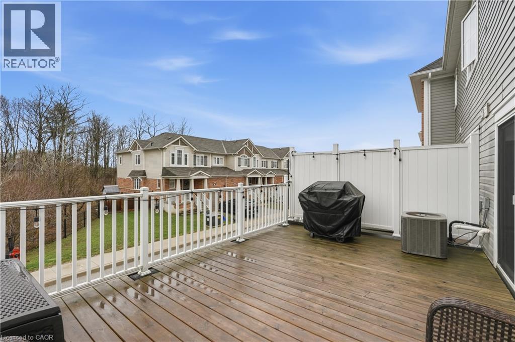 230 Avonsyde Boulevard Unit# 15, Waterdown, Ontario  L8B 1T9 - Photo 28 - 40821101