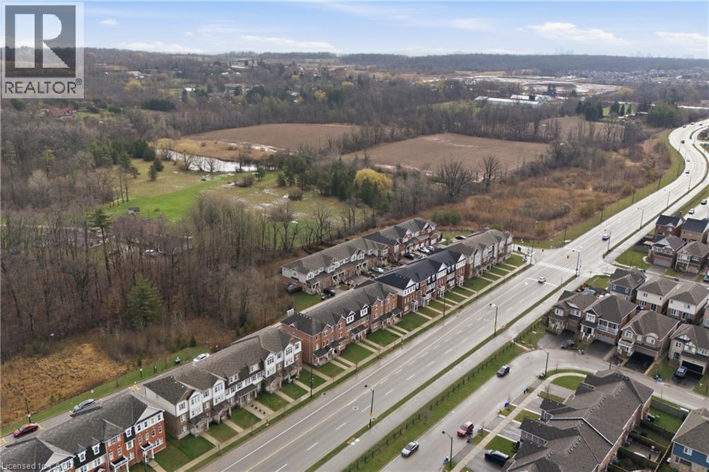 230 Avonsyde Boulevard Unit# 15, Waterdown, Ontario  L8B 1T9 - Photo 34 - 40821101