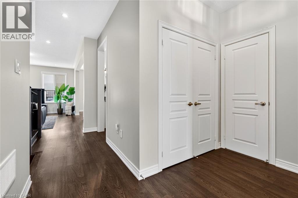 225 Skinner Road, Waterdown, Ontario  L8B 1X2 - Photo 18 - 40821087