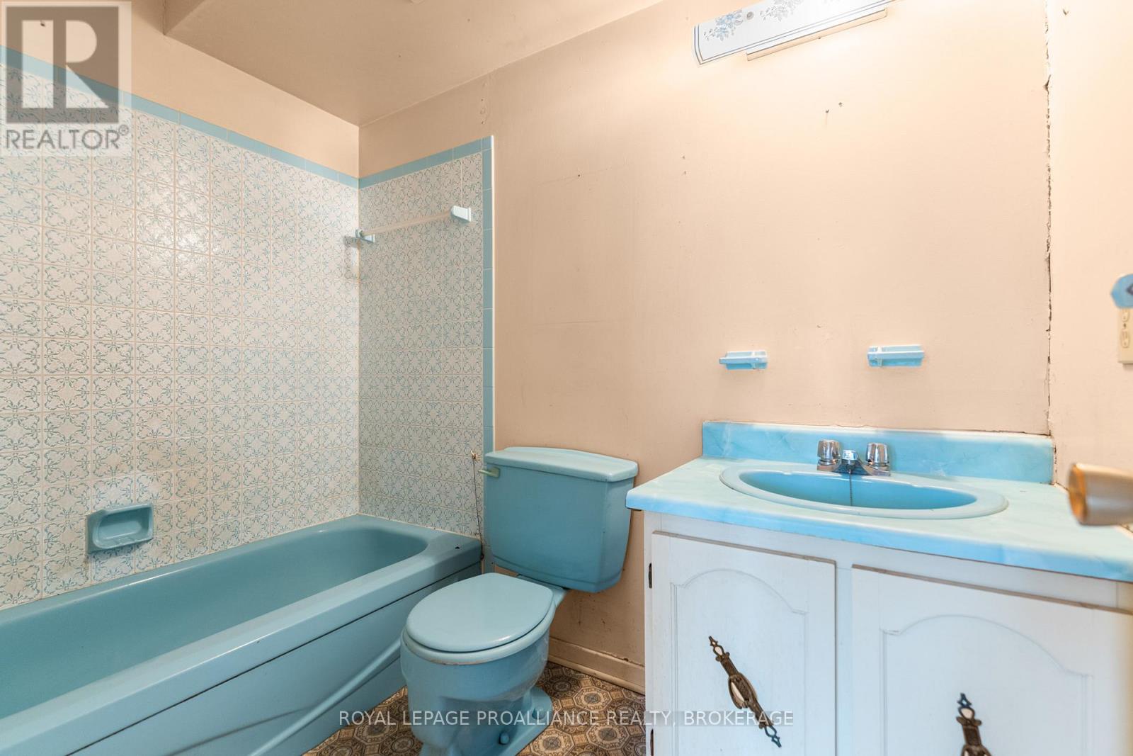 530 Roosevelt Drive, Kingston, Ontario  K7M 4B1 - Photo 26 - X13003336