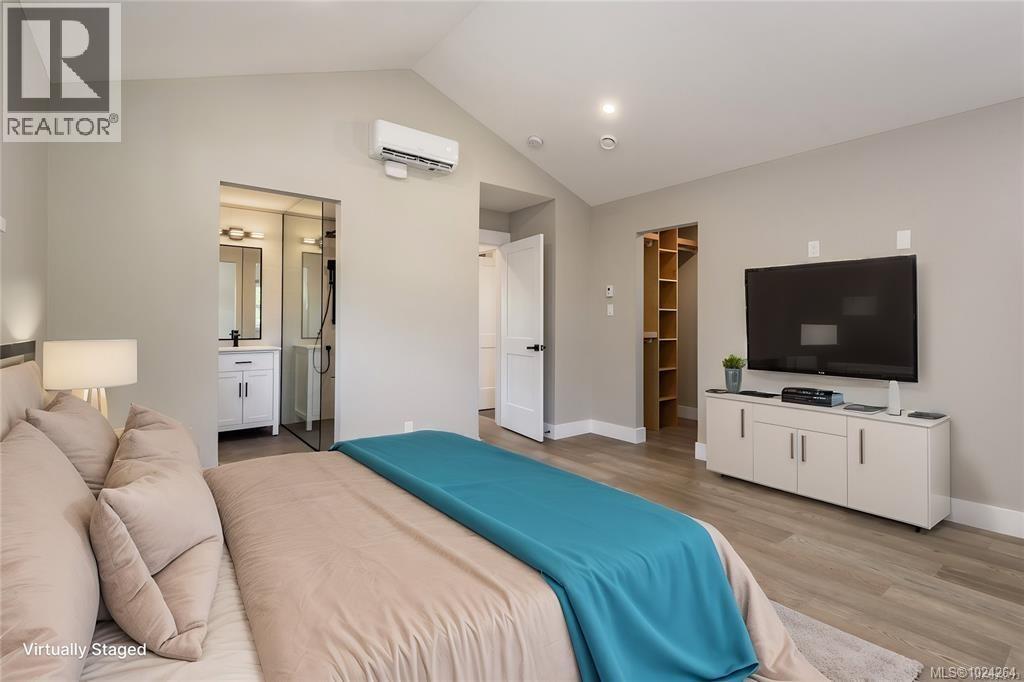 649 5th St, Courtenay, British Columbia  V9N 1K5 - Photo 10 - 1024264