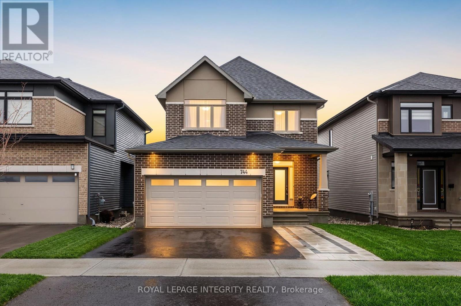 744 COPE DRIVE, Ottawa, Ontario