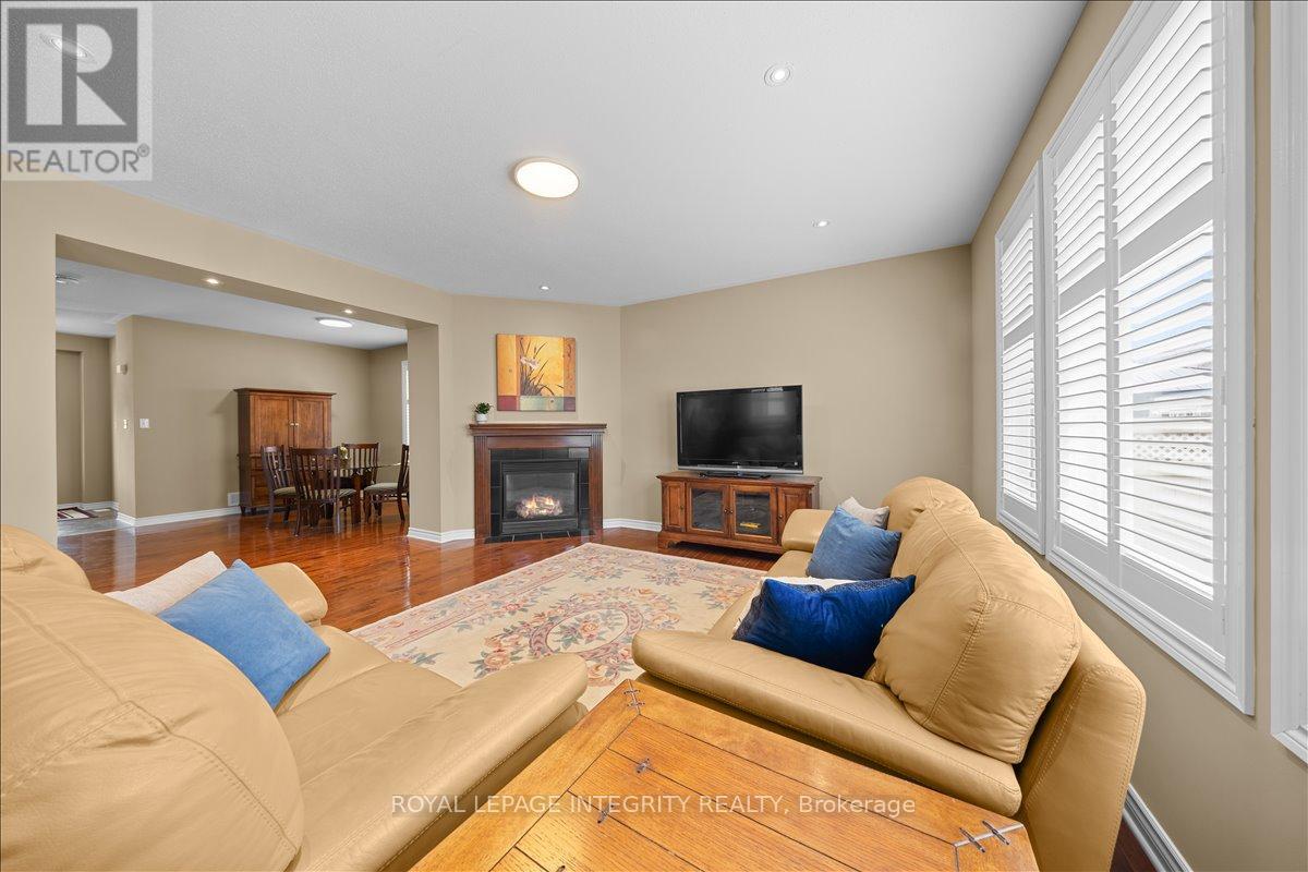 638 Rosehill Avenue, Ottawa, Ontario  K2S 0K2 - Photo 12 - X13003354