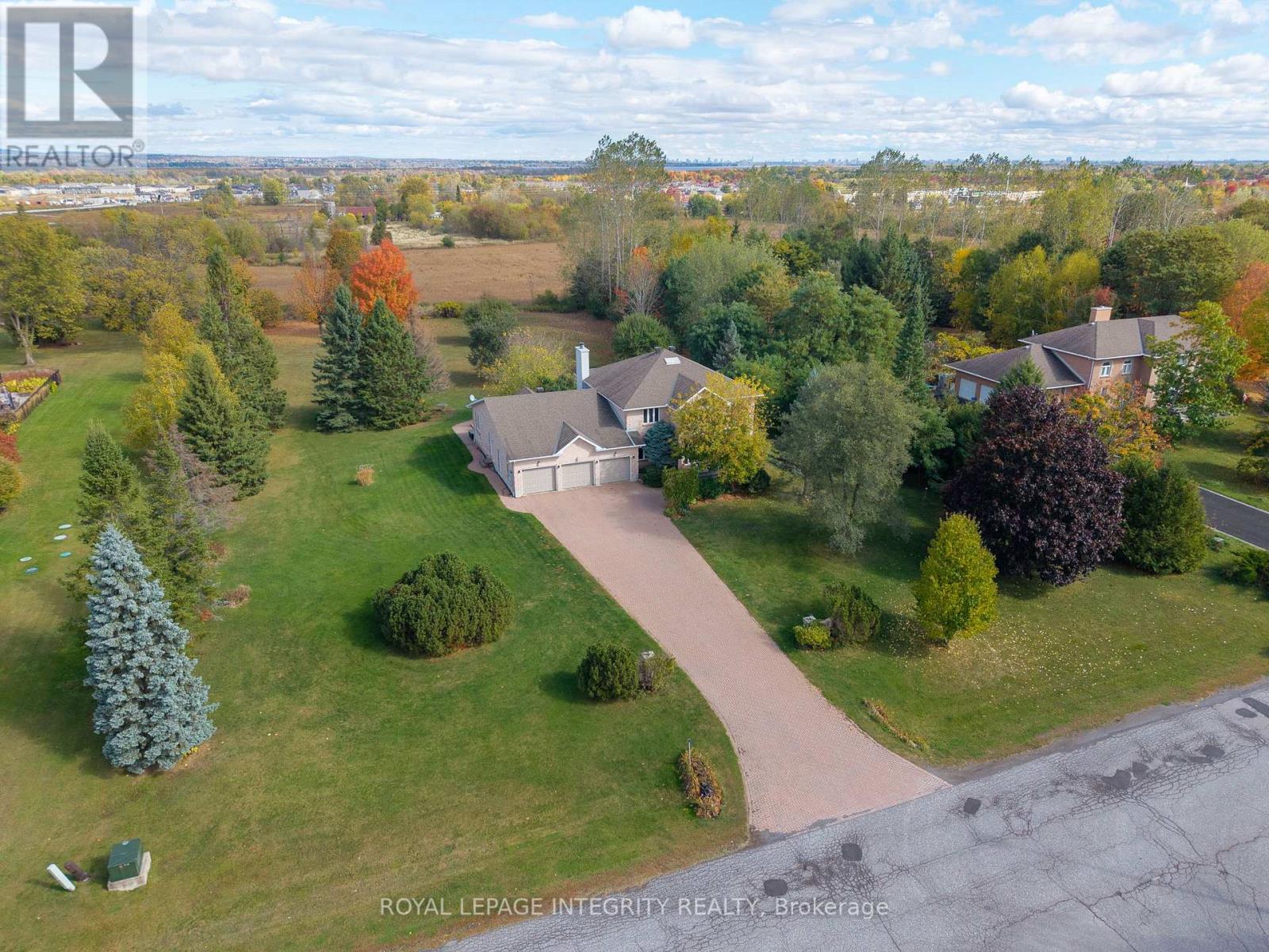 6 Marchbrook Circle, Ottawa, Ontario  K2W 1A1 - Photo 2 - X13003380