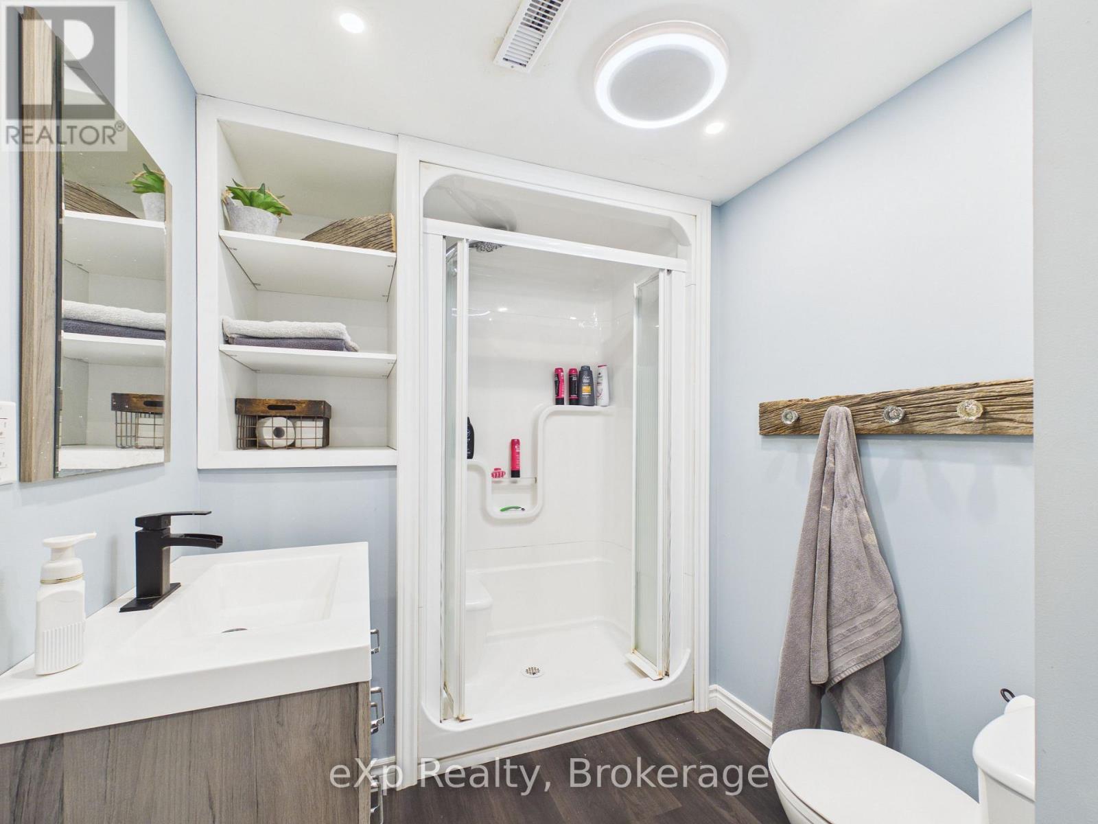 40 Johnstone Boulevard, Brockton, Ontario  N0G 2V0 - Photo 26 - X12939784