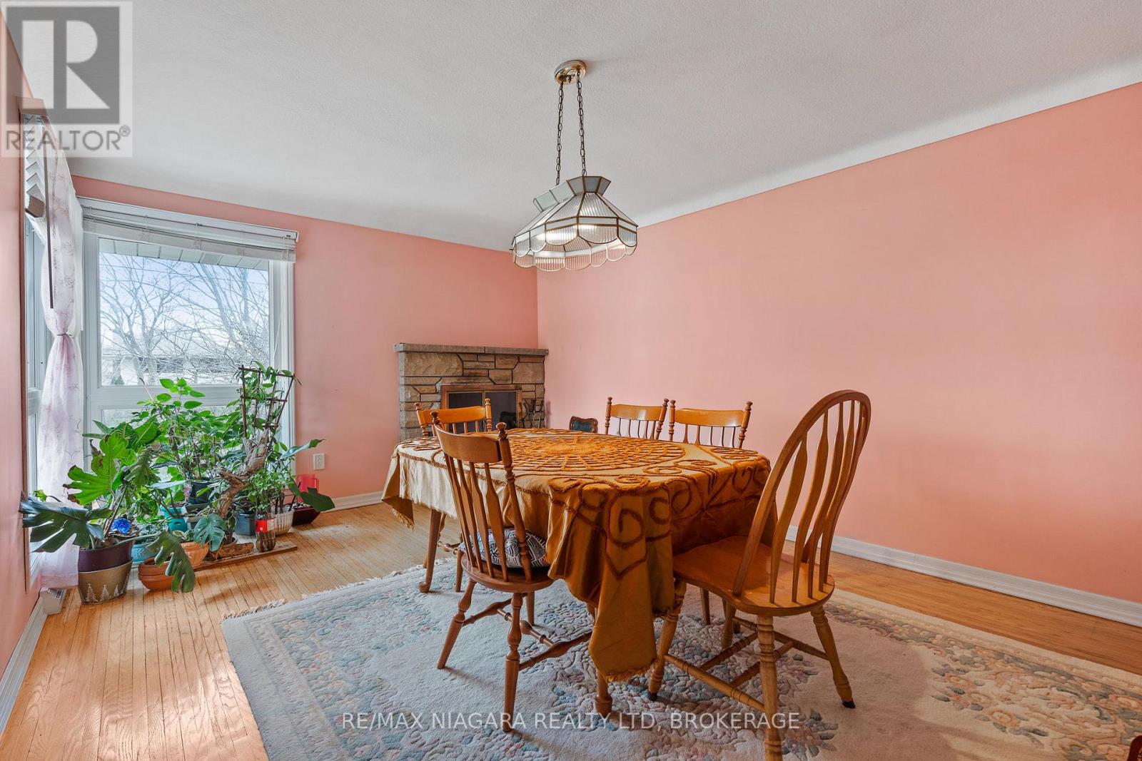 125 Windward Street, St. Catharines, Ontario  L2M 4C7 - Photo 5 - X13003284