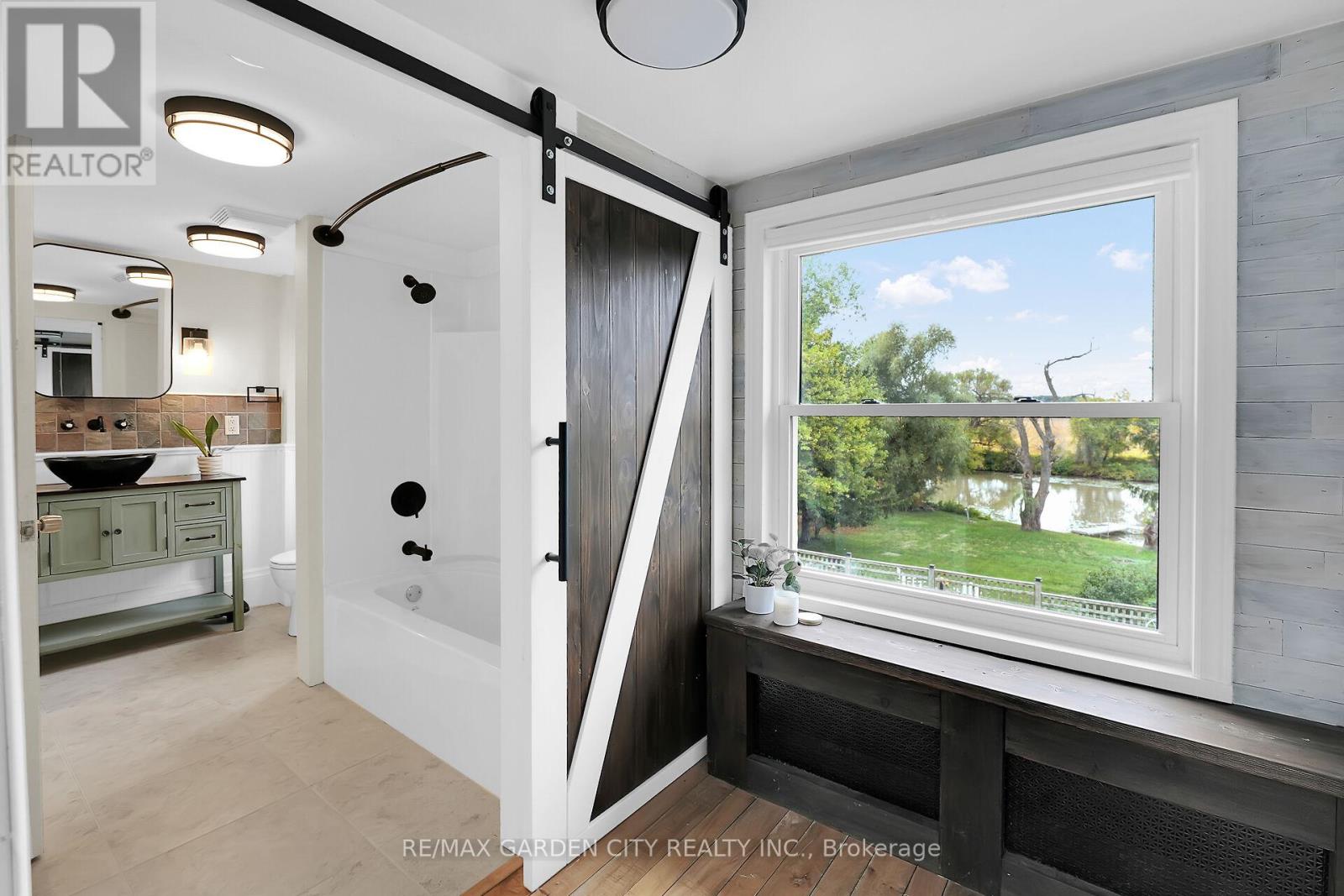 5124 Canborough Road, West Lincoln, Ontario  L0R 2J0 - Photo 14 - X13003326