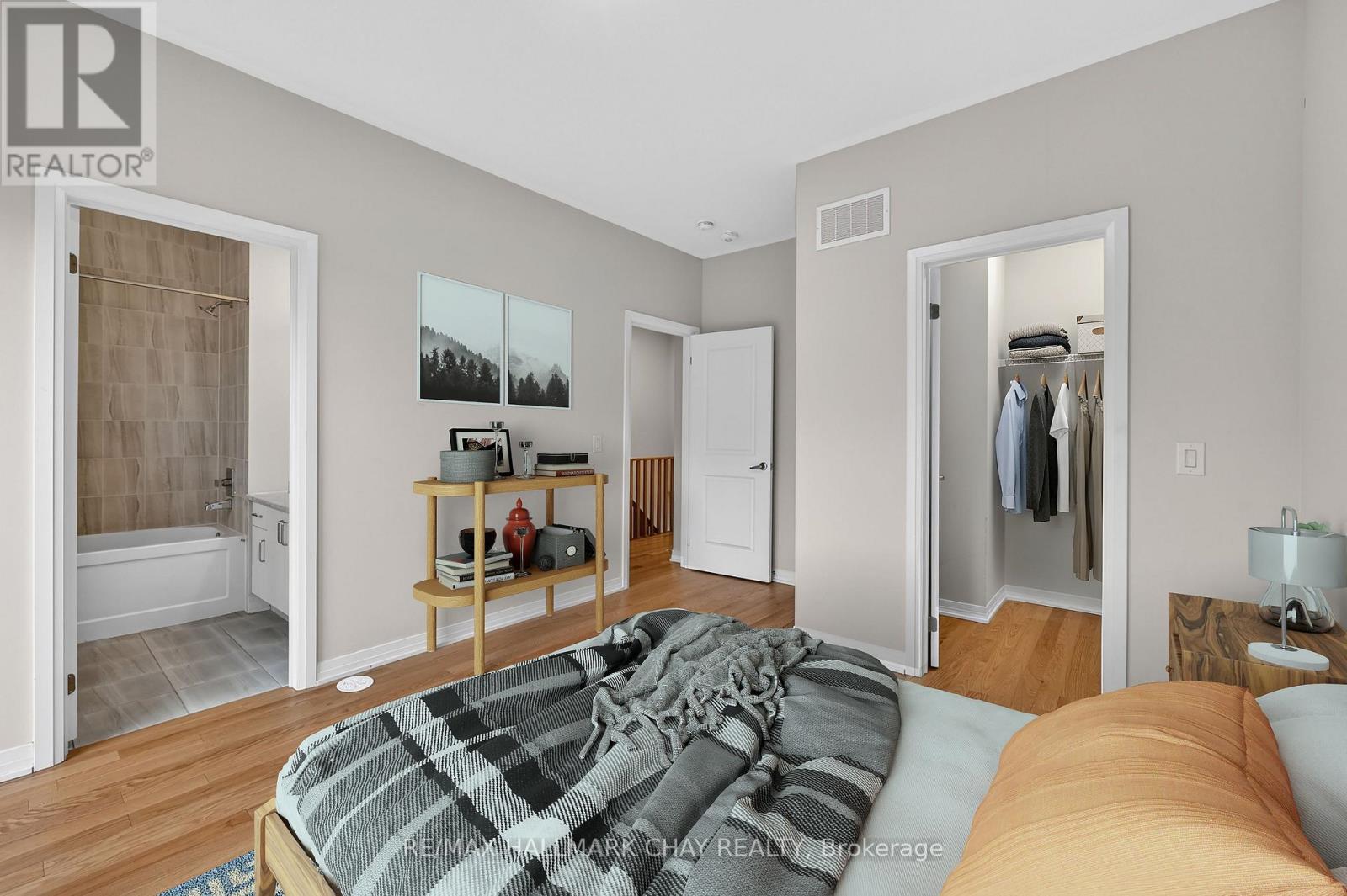 10 - 200 Dissette Street, Bradford West Gwillimbury, Ontario  L3Z 3G8 - Photo 10 - N13003152