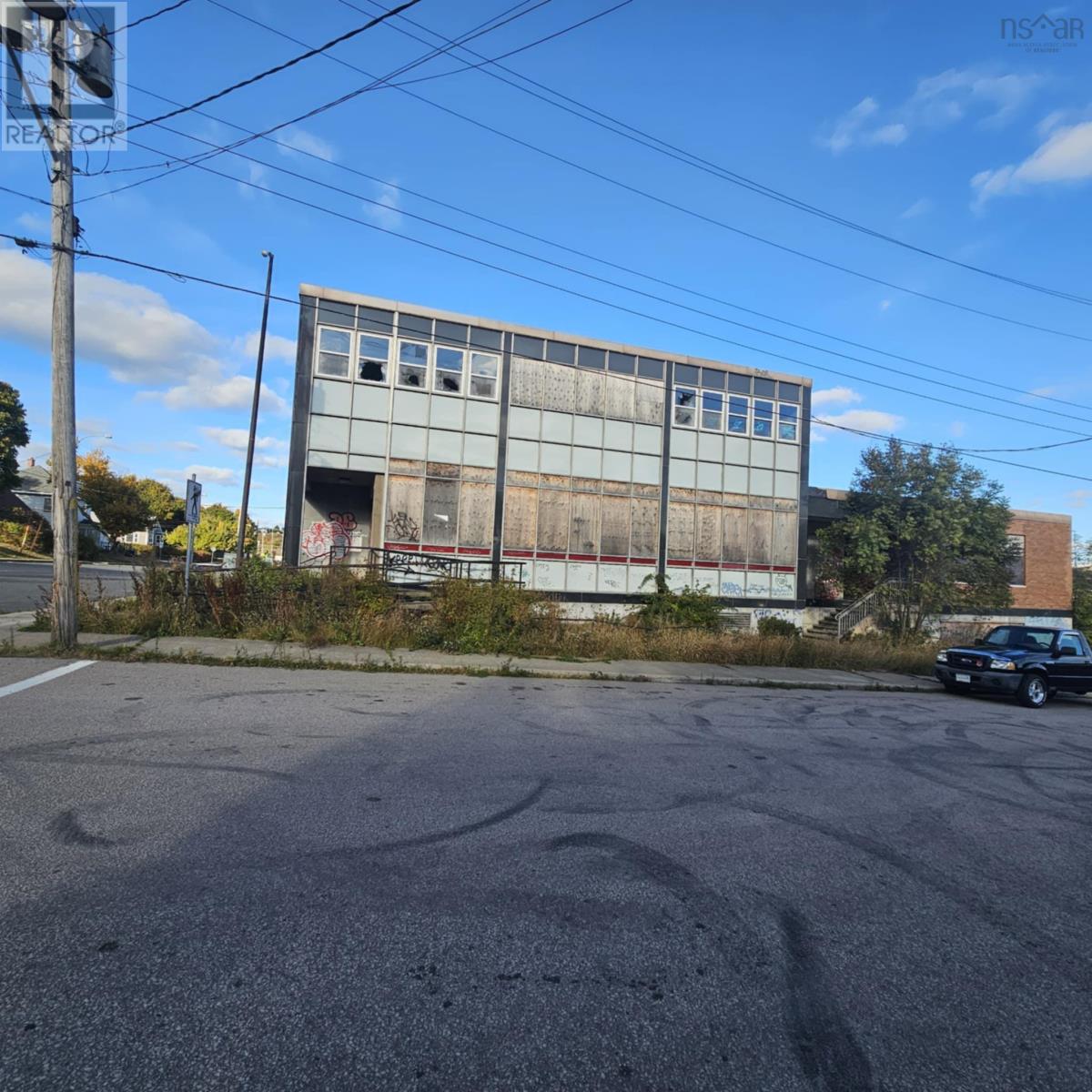 17 Archibald Avenue, North Sydney, Nova Scotia  B2A 2A1 - Photo 2 - 202607513