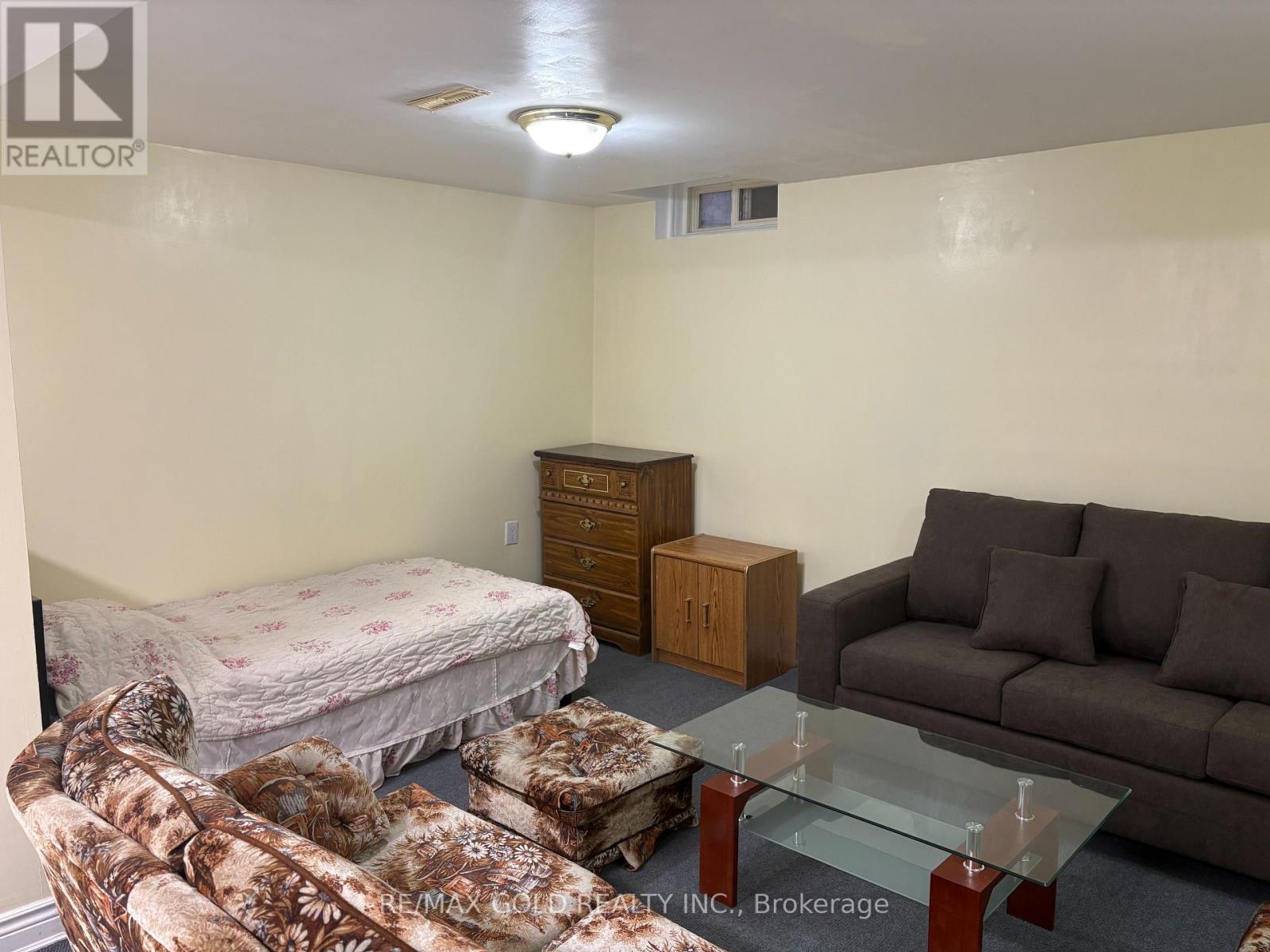 Basement - 27 Fairlight Street, Brampton, Ontario  L6Z 3W2 - Photo 9 - W12841238