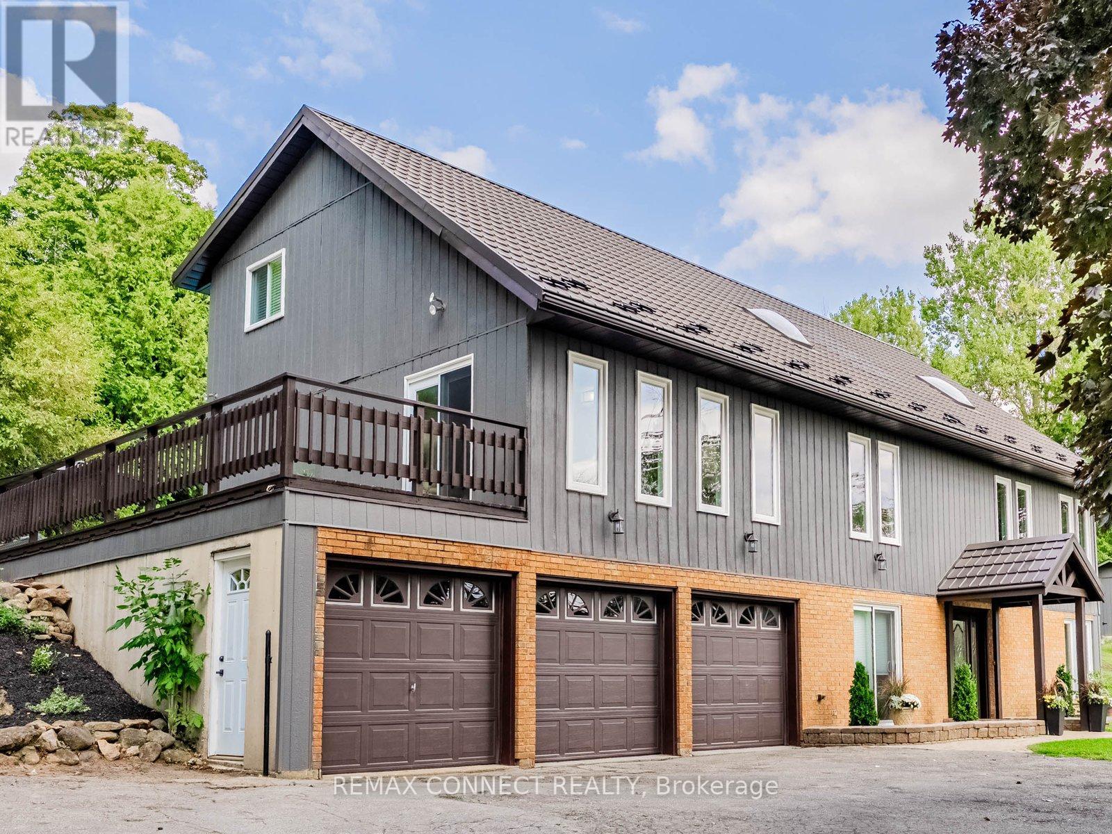 11215 Amos Drive, Milton, Ontario  L0P 1B0 - Photo 2 - W12782348