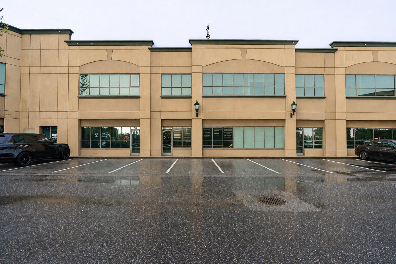 112 12888 80 Avenue, Surrey, British Columbia  V3W 3A8 - Photo 1 - C8077815