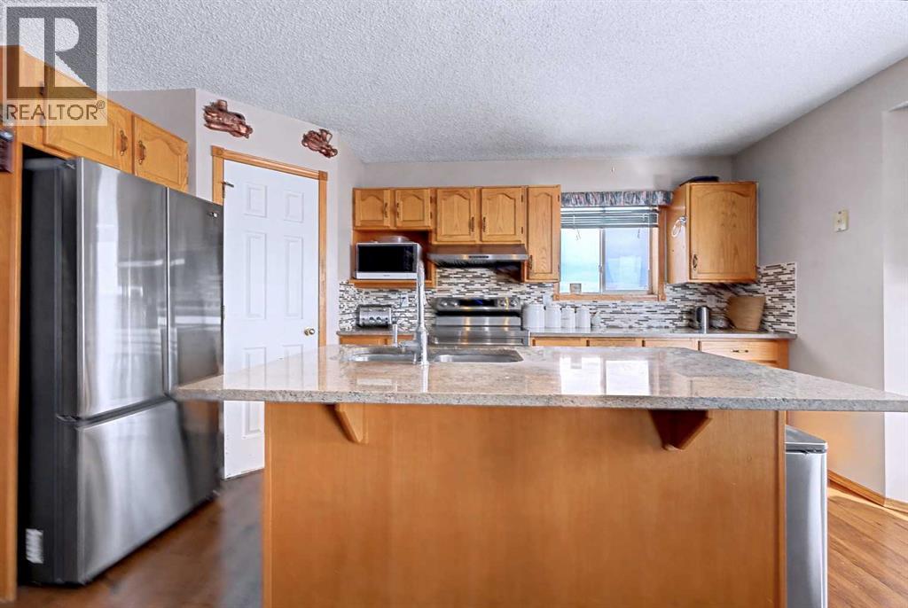 433 Coral Springs Place NE, Calgary, Alberta  T3J 3R1 - Photo 12 - A2289158