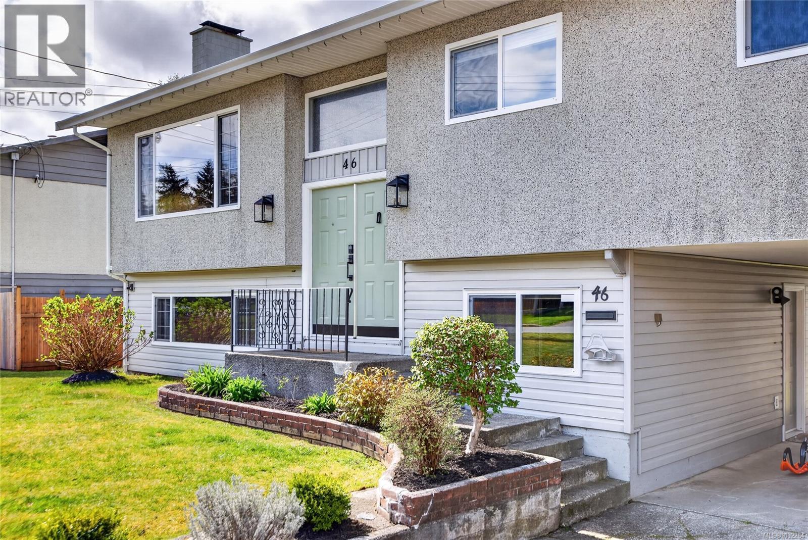 46 Panorama Cres, Campbell River, British Columbia  V9W 3S7 - Photo 2 - 1032284