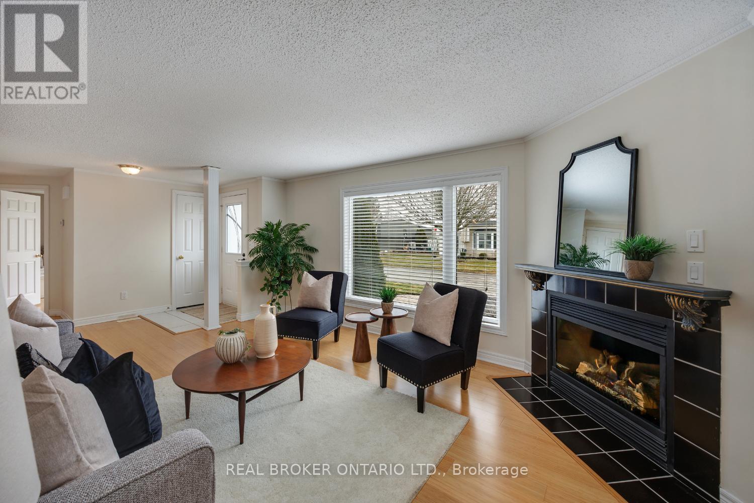 90 The Cove Road, Clarington, Ontario  L1B 1B5 - Photo 10 - E13003268