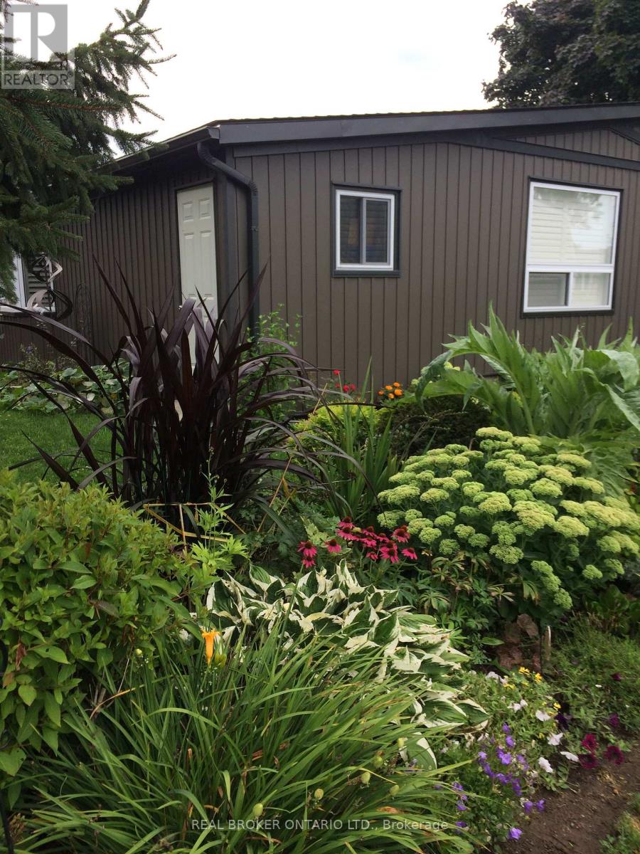 90 The Cove Road, Clarington, Ontario  L1B 1B5 - Photo 38 - E13003268