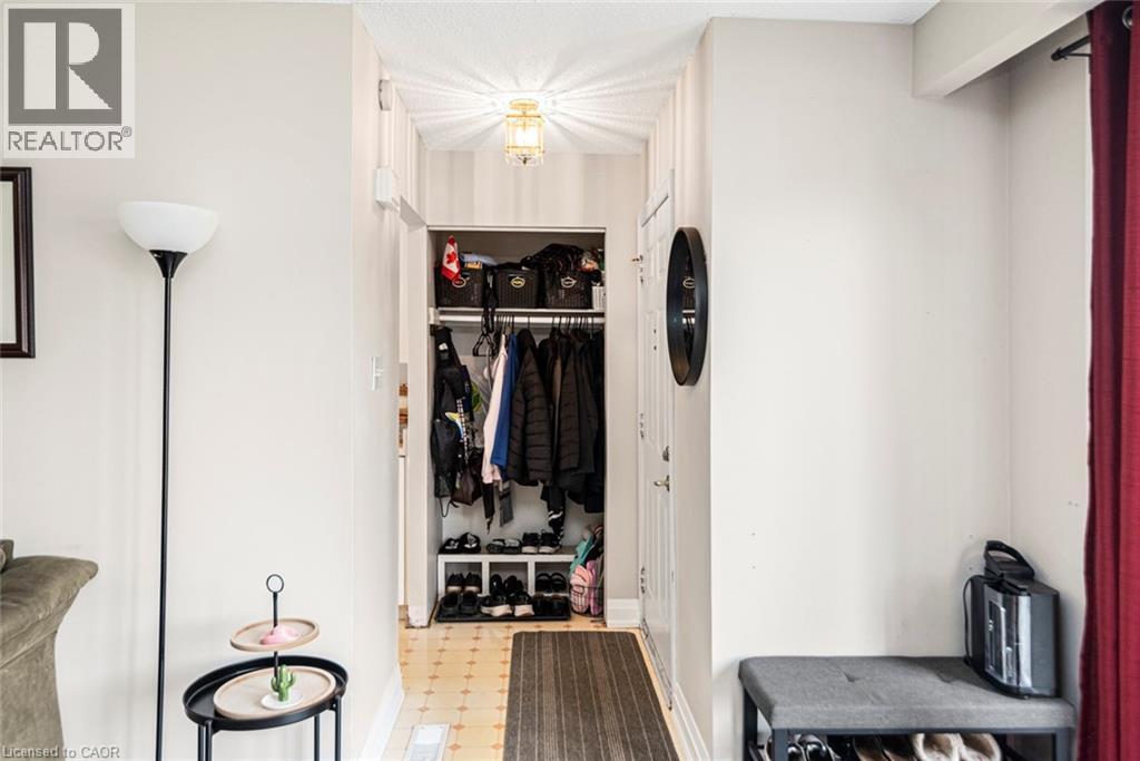 737 Upper Horning Road, Hamilton, Ontario  L9C 7R3 - Photo 4 - 40821158