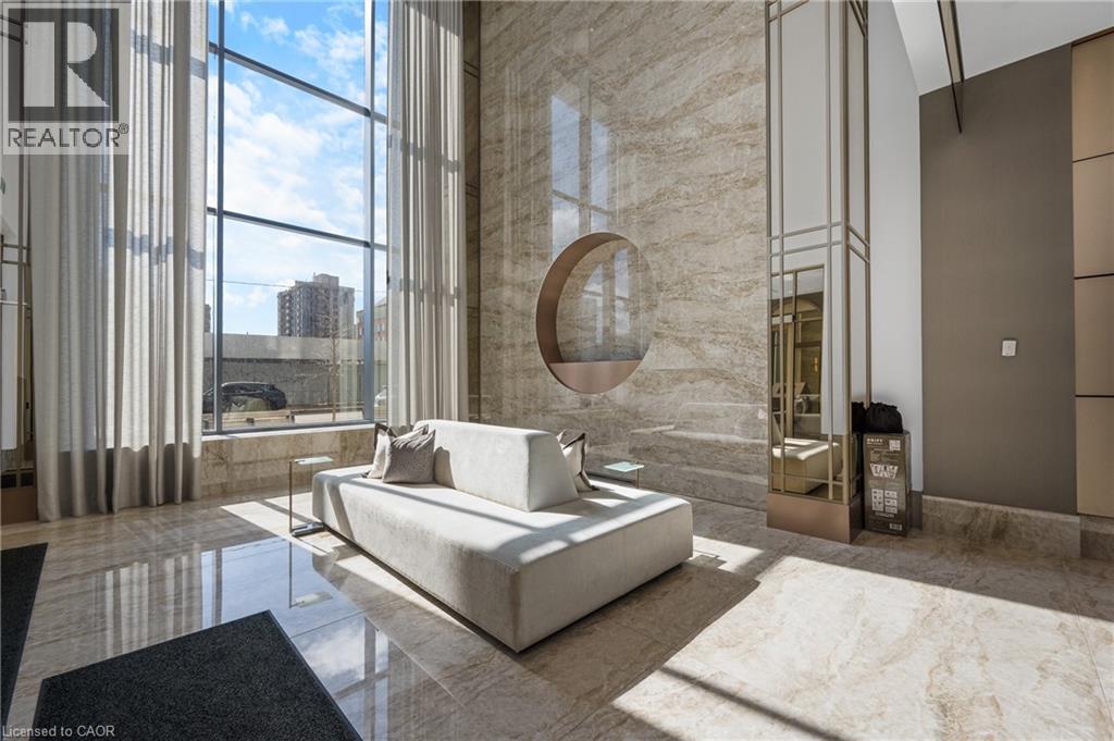 2007 James Street Unit# 704, Burlington, Ontario  L7R 0G7 - Photo 2 - 40820930