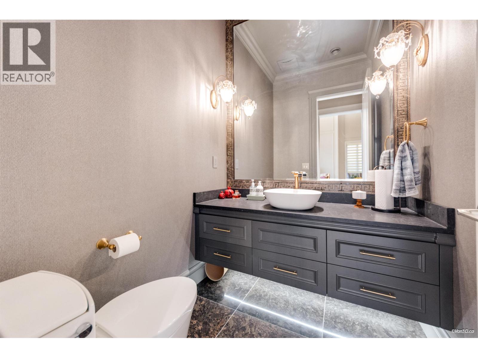 8520 Elsmore Road, Richmond, British Columbia V7C 2A1 - Photo 23 - R3111241