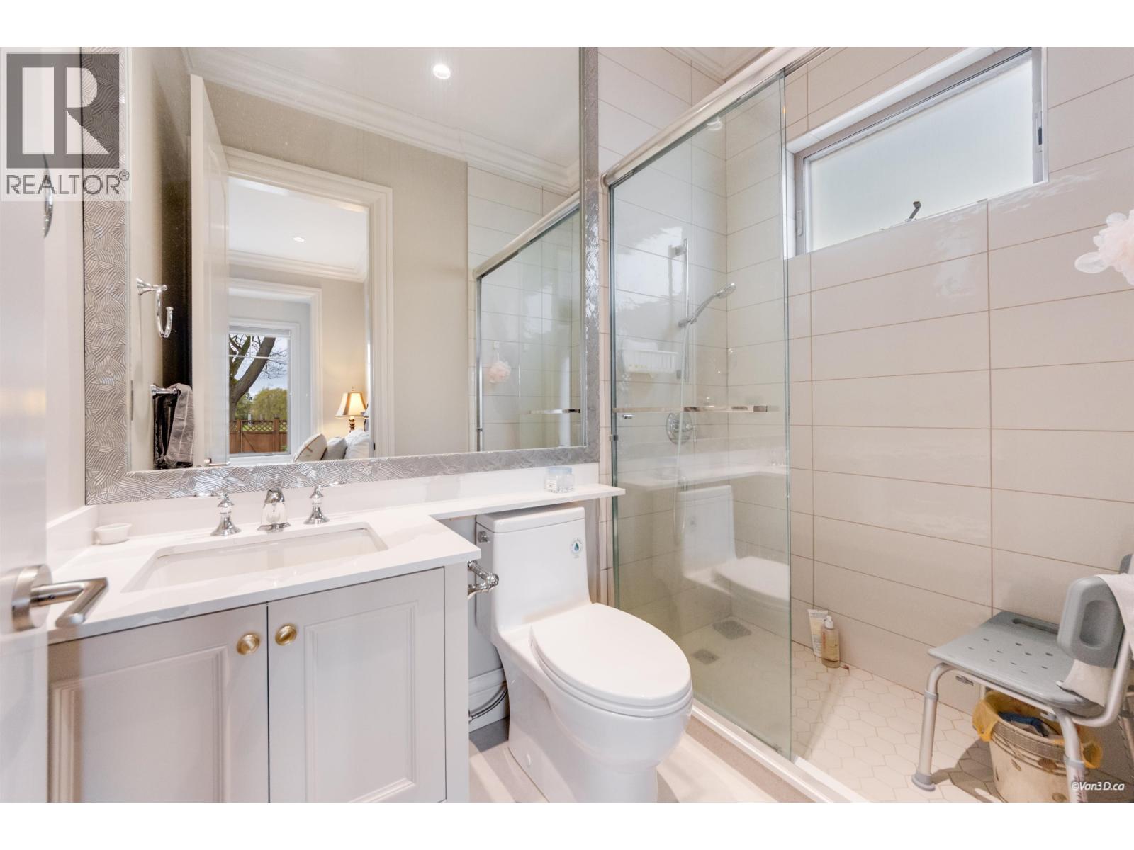 8520 Elsmore Road, Richmond, British Columbia V7C 2A1 - Photo 36 - R3111241