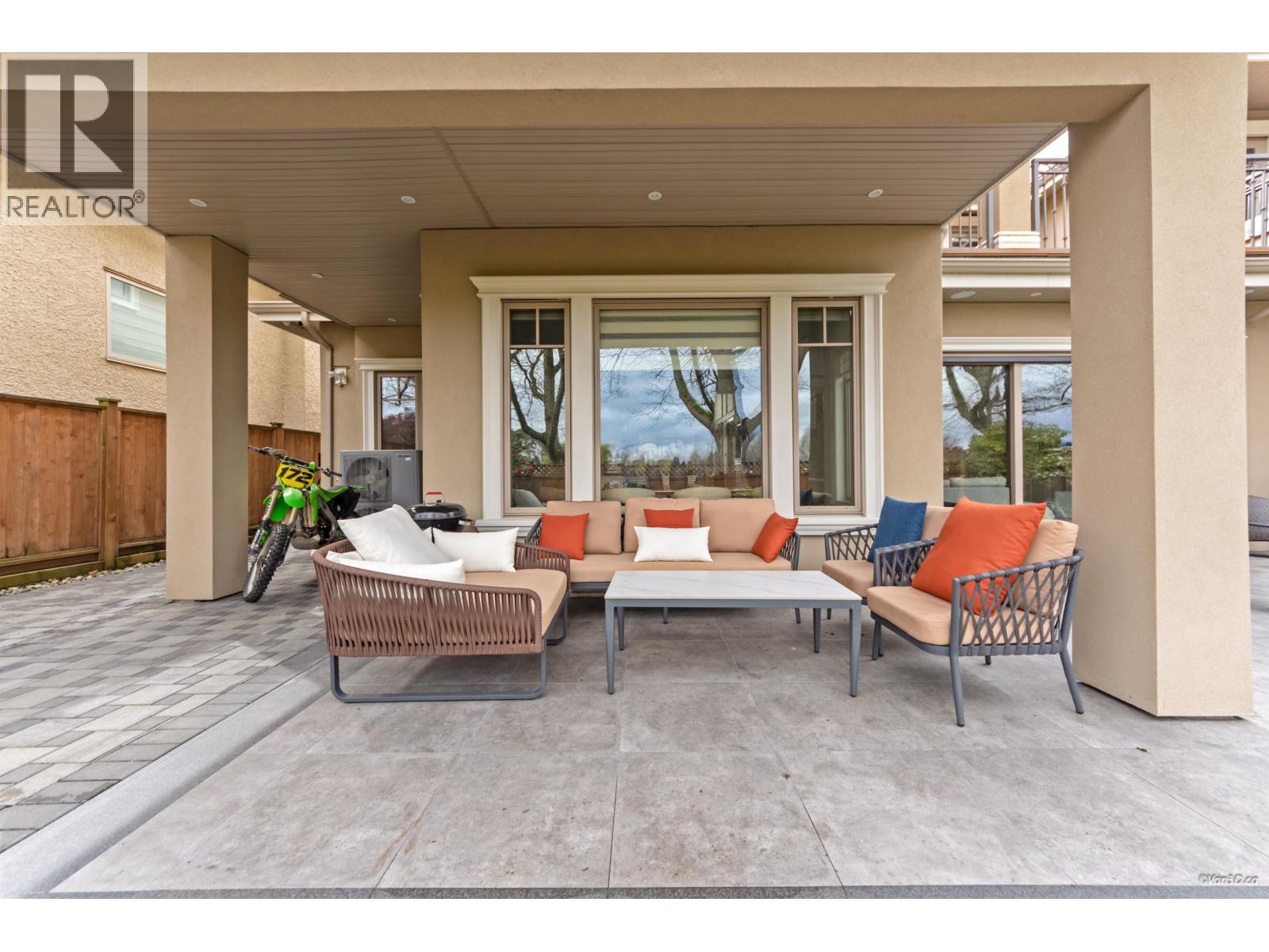 8520 Elsmore Road, Richmond, British Columbia V7C 2A1 - Photo 37 - R3111241