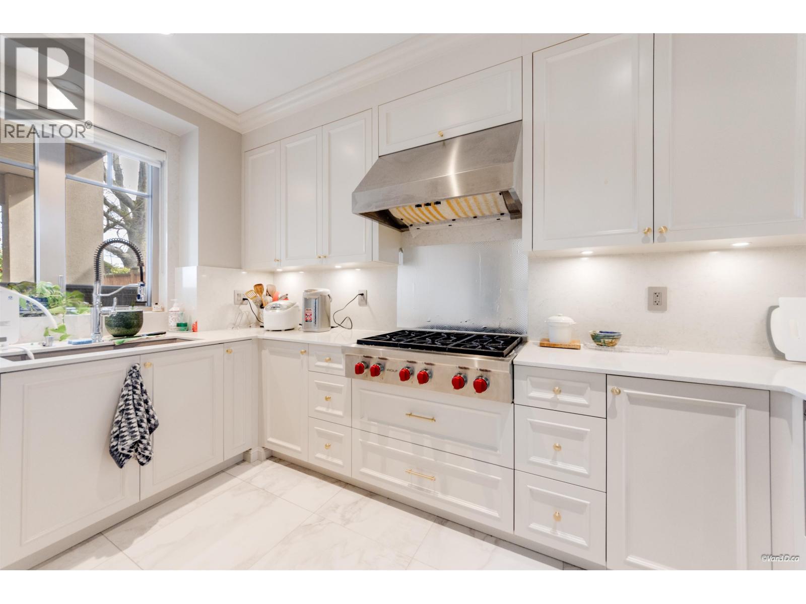 8520 Elsmore Road, Richmond, British Columbia V7C 2A1 - Photo 17 - R3111241