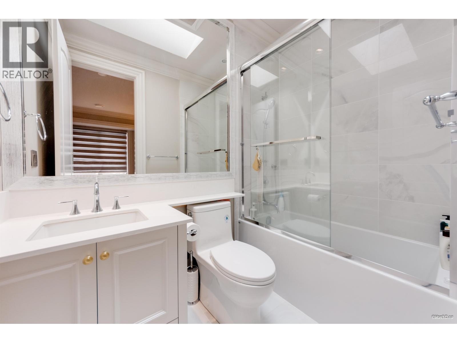 8520 Elsmore Road, Richmond, British Columbia V7C 2A1 - Photo 32 - R3111241