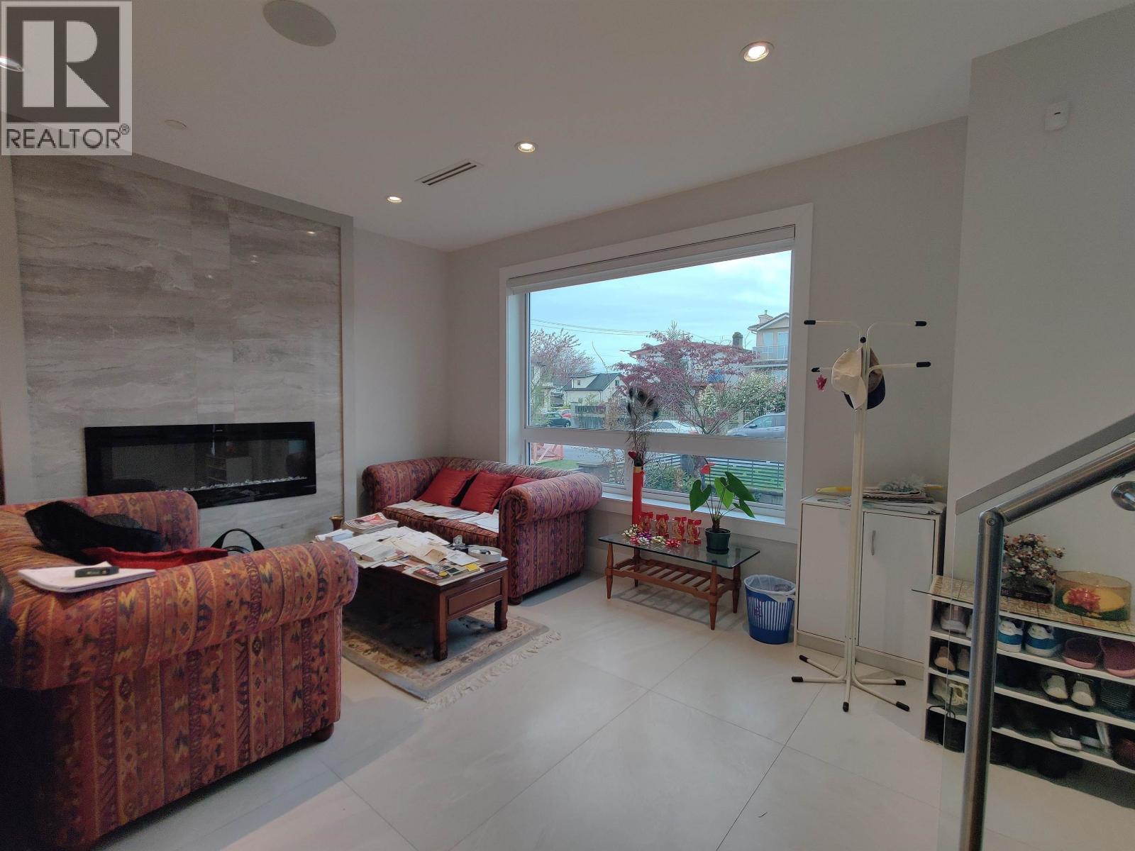 2177 E 40th Avenue, Vancouver, British Columbia V5P 1J4 - Photo 3 - R3110502