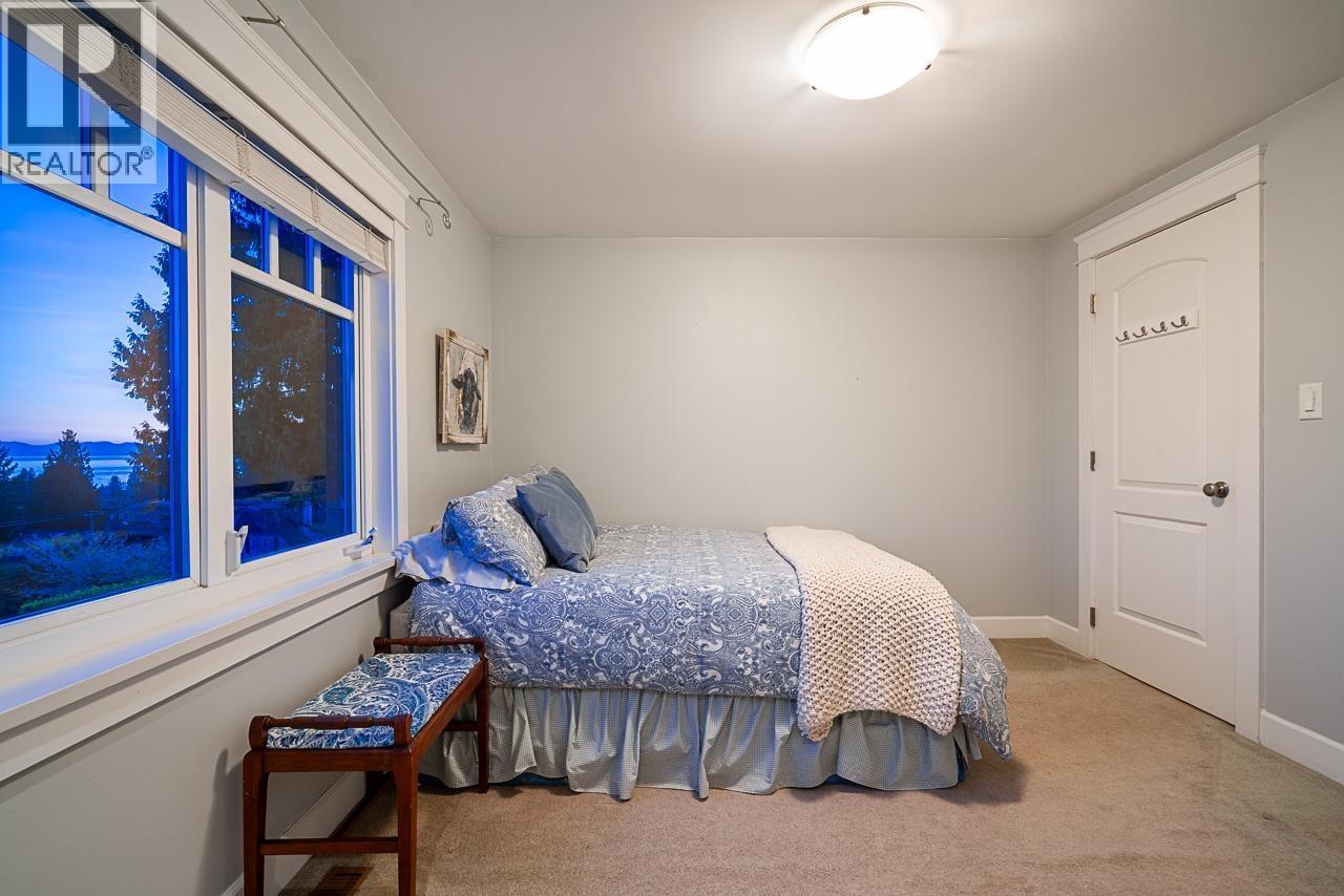 2374 Nelson Avenue, West Vancouver, British Columbia V7V 2R2 - Photo 16 - R3111861