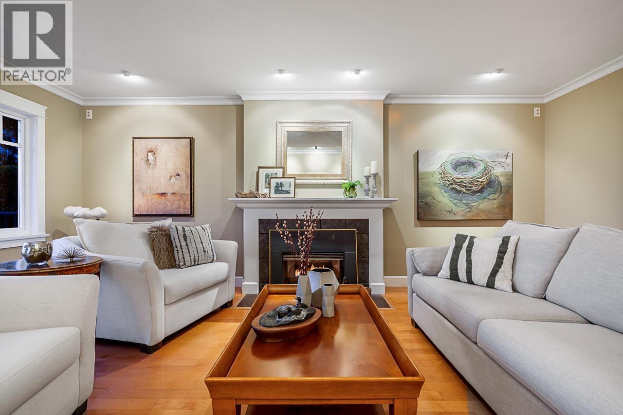 2374 Nelson Avenue, West Vancouver, British Columbia V7V 2R2 - Photo 5 - R3111861