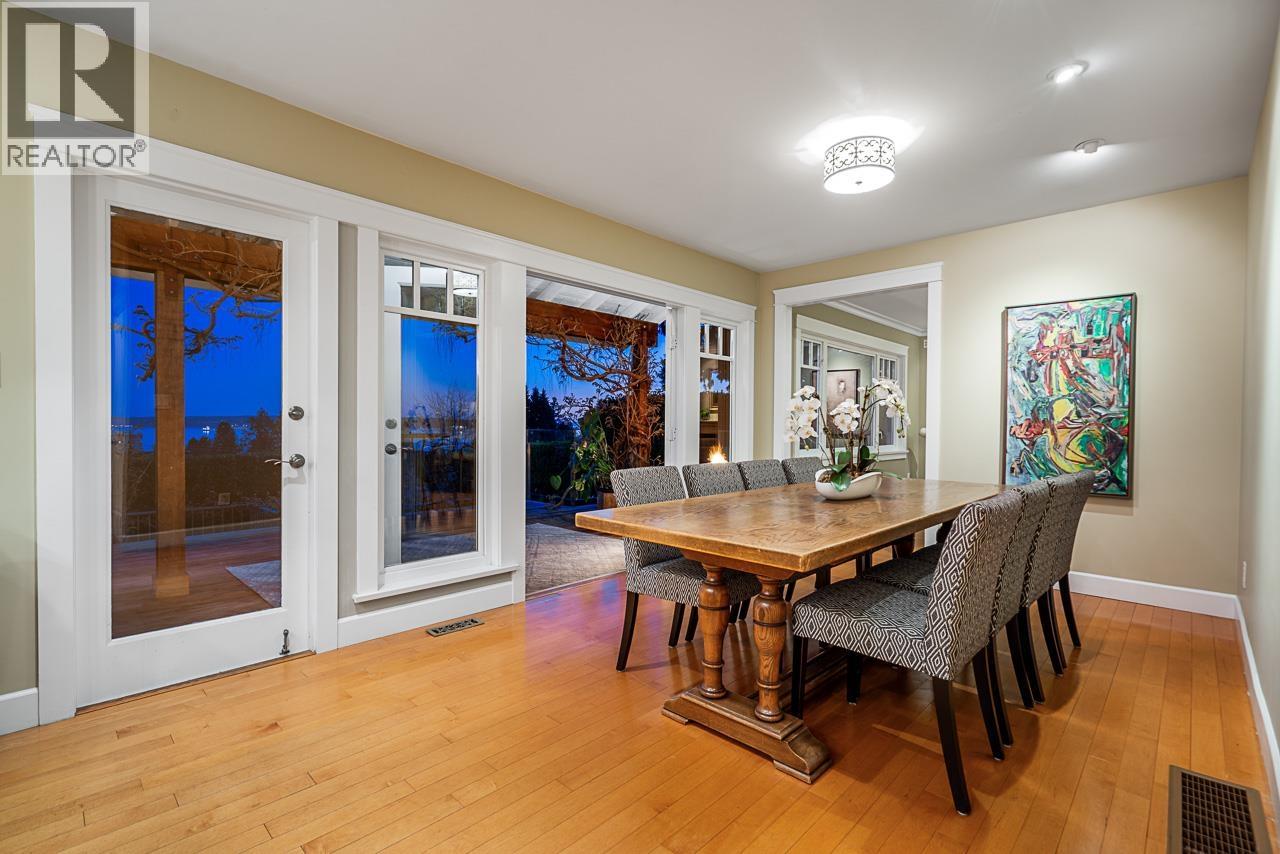 2374 Nelson Avenue, West Vancouver, British Columbia V7V 2R2 - Photo 6 - R3111861
