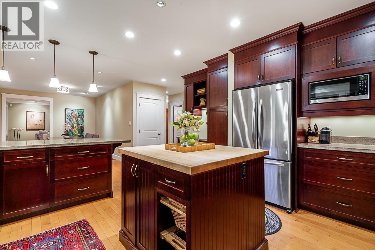 2374 Nelson Avenue, West Vancouver, British Columbia V7V 2R2 - Photo 8 - R3111861