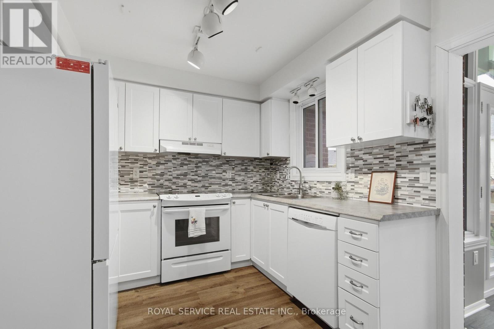 606 Carlsle Street, Cobourg, Ontario  K9A 1X6 - Photo 12 - X13003282