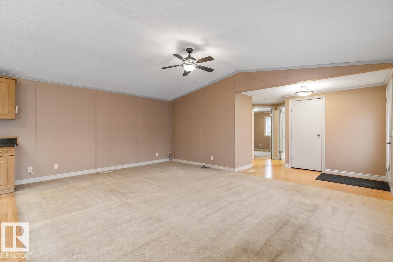 42 Rim Road Se, Edmonton, Alberta  T6P 1C2 - Photo 6 - E4482412