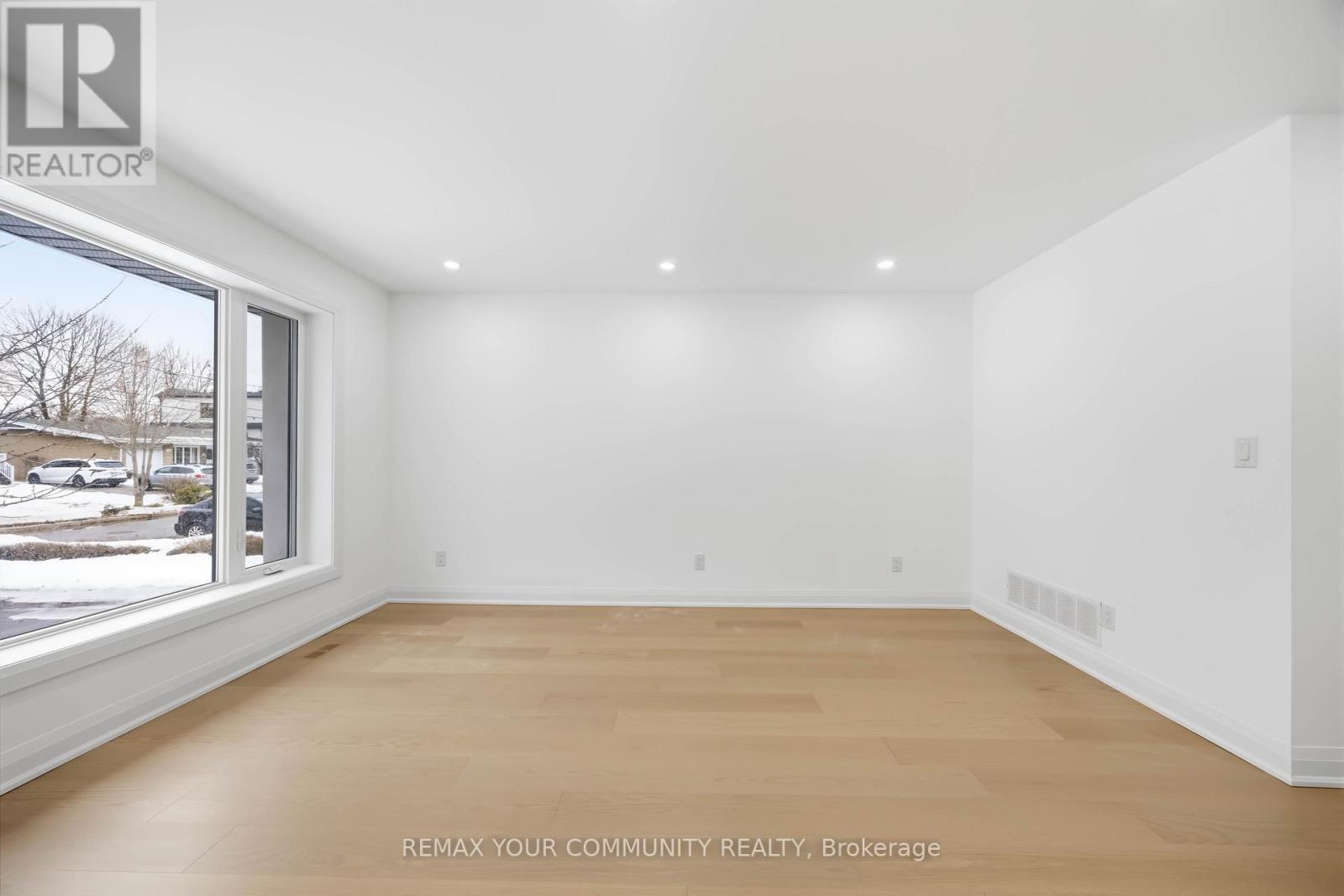 Main - 55 Cocksfield Avenue, Toronto (Bathurst Manor), Ontario  M3H 3S7 - Photo 15 - C13003360