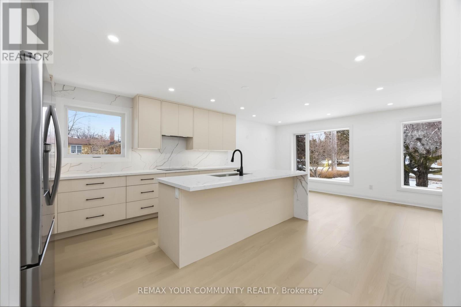 Main - 55 Cocksfield Avenue, Toronto (Bathurst Manor), Ontario  M3H 3S7 - Photo 4 - C13003360